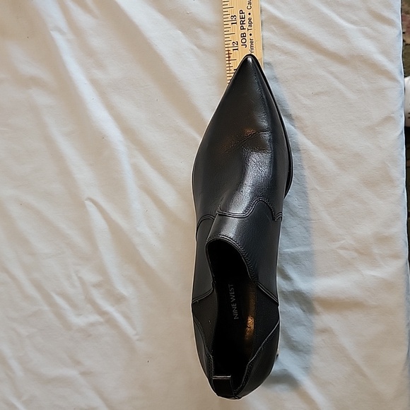Women's NINE WEST leather size 12 boots - Picture 7 of 8